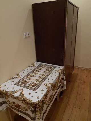 Гостевой дом Guesthouse LUKA Кутаиси Бюджетный двухместный номер с 1 кроватью-2